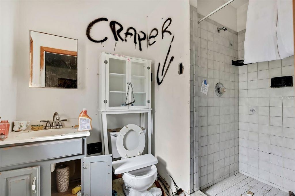 Image 20 of property listing at 12672 S OAKVIEW AVENUE, Floral City, FL 34436