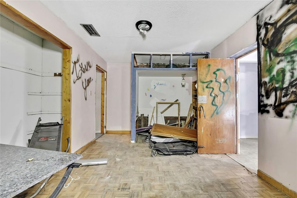 Image 22 of property listing at 12672 S OAKVIEW AVENUE, Floral City, FL 34436