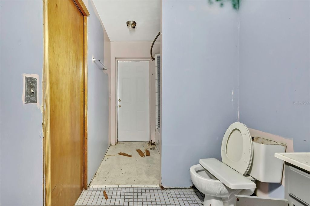 Image 28 of property listing at 12672 S OAKVIEW AVENUE, Floral City, FL 34436