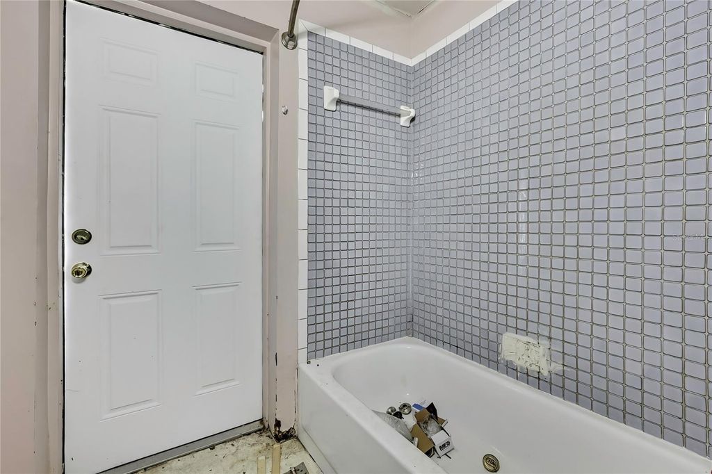 Image 29 of property listing at 12672 S OAKVIEW AVENUE, Floral City, FL 34436