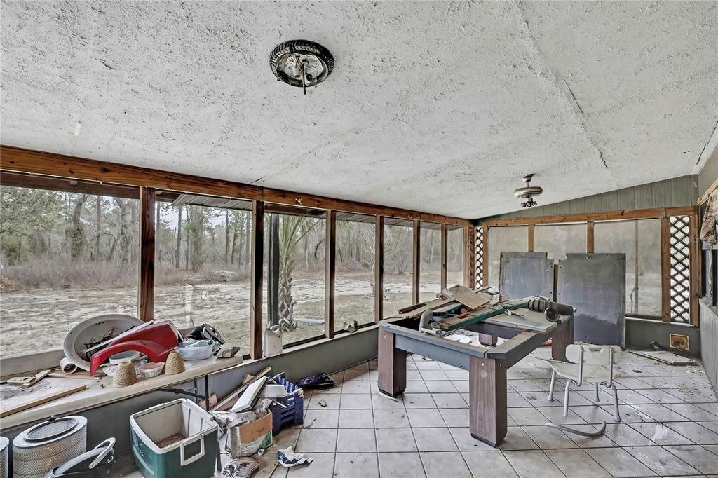 Image 34 of property listing at 12672 S OAKVIEW AVENUE, Floral City, FL 34436