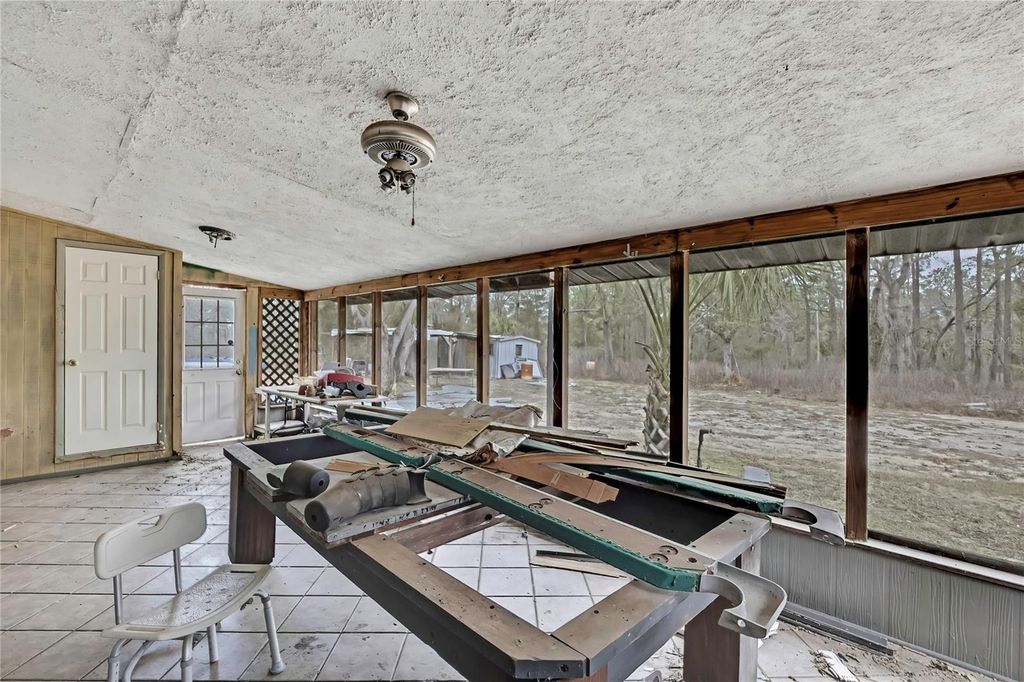 Image 35 of property listing at 12672 S OAKVIEW AVENUE, Floral City, FL 34436