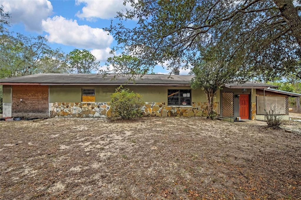 Image 38 of property listing at 12672 S OAKVIEW AVENUE, Floral City, FL 34436