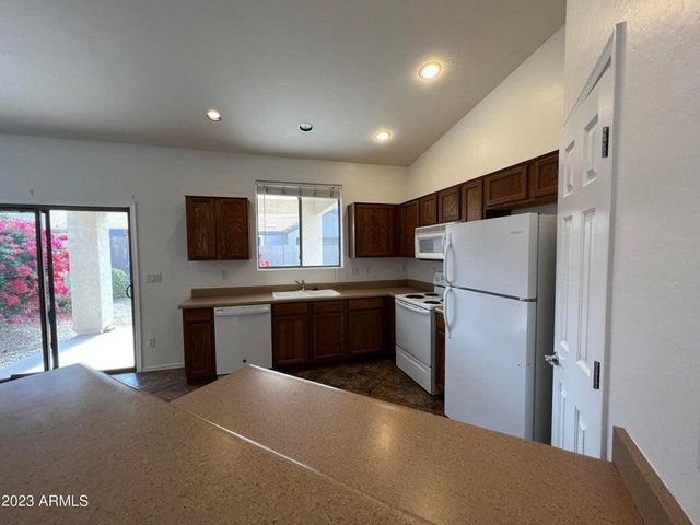 6647 E Red Hawk Street, Mesa, AZ 85215