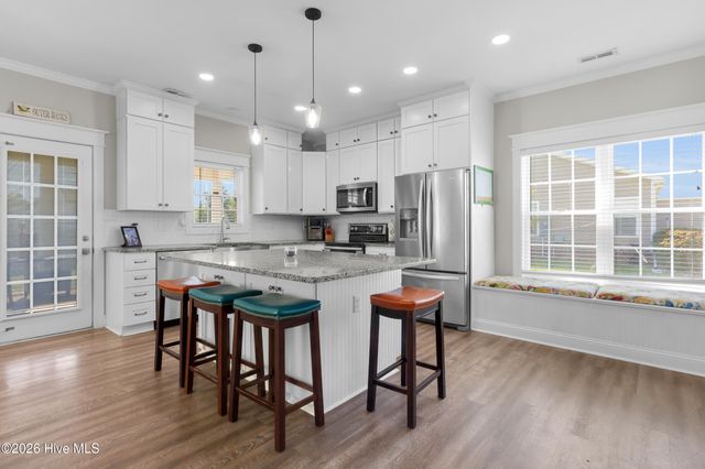 210 Dorovan Court, Hubert, NC 28539