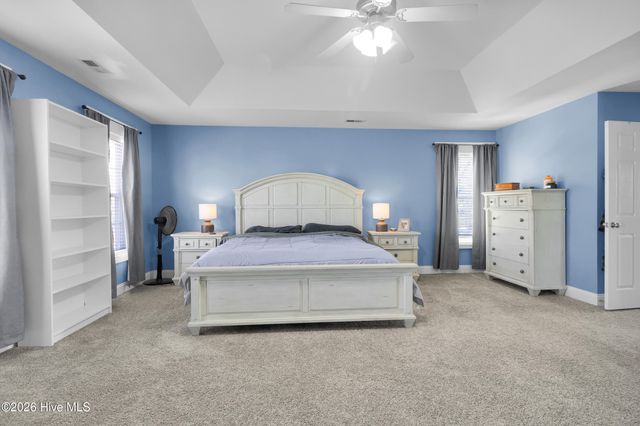 210 Dorovan Court, Hubert, NC 28539