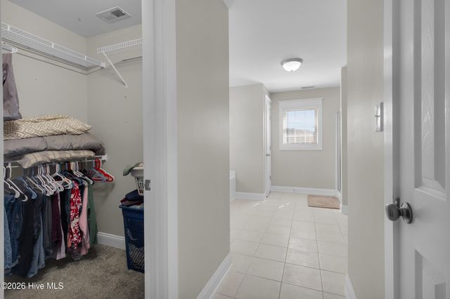 210 Dorovan Court, Hubert, NC 28539