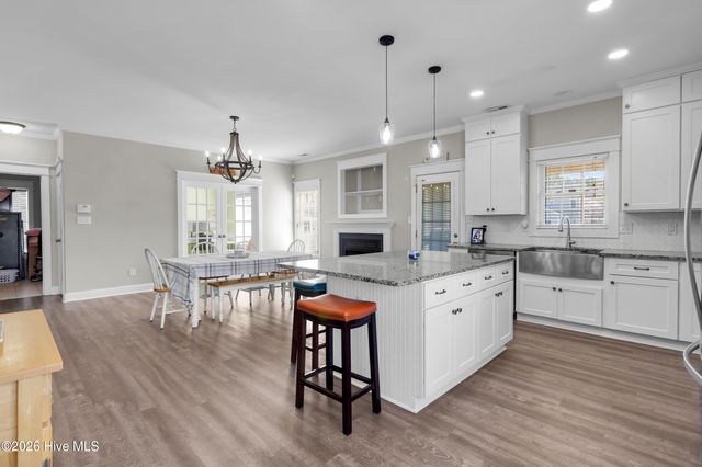 210 Dorovan Court, Hubert, NC 28539