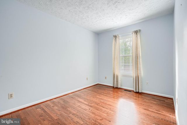 2 CHELMSFORD CT, Baltimore, MD 21220