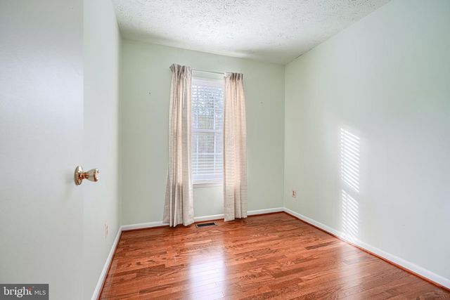 2 CHELMSFORD CT, Baltimore, MD 21220