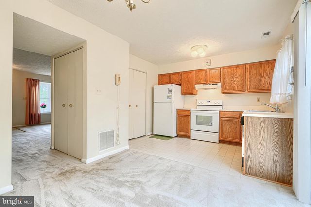 2 CHELMSFORD CT, Baltimore, MD 21220