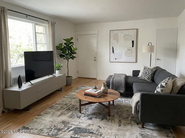 142 South Street 8D, Red Bank, NJ 07701