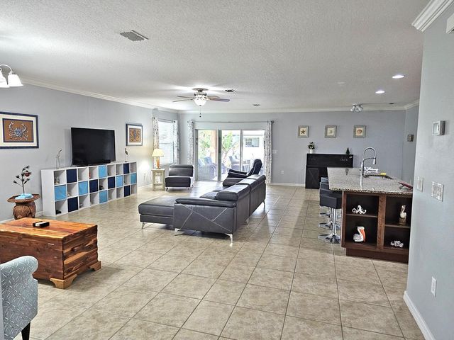 934 SW Worcester Lane, Port St. Lucie, Port St Lucie, FL 34953