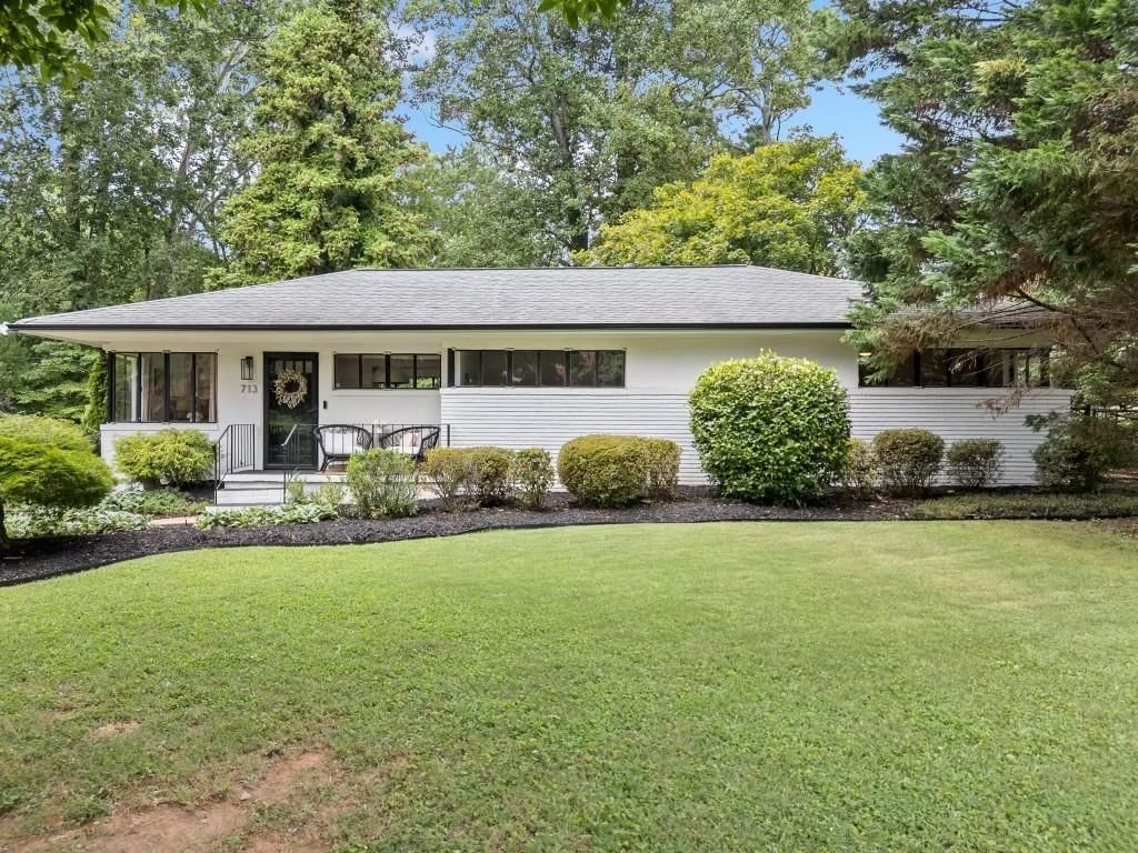 713 Meadowbrook NE Lane, Marietta, GA 30060