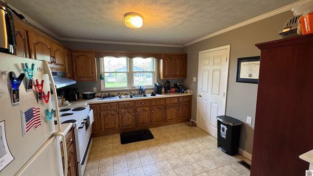 407 HAROLD KING DR., Benton, KY 42025