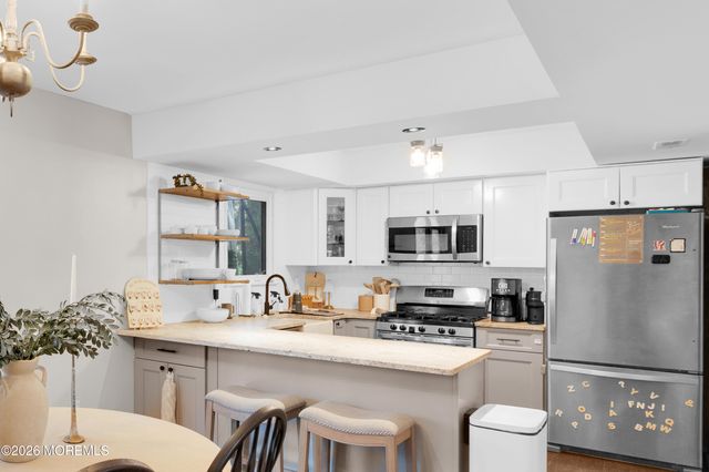 9 Lamp Post Court, Howell, NJ 07731