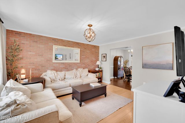 9 Lamp Post Court, Howell, NJ 07731