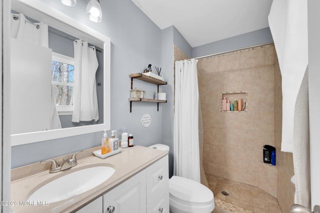 9 Lamp Post Court, Howell, NJ 07731