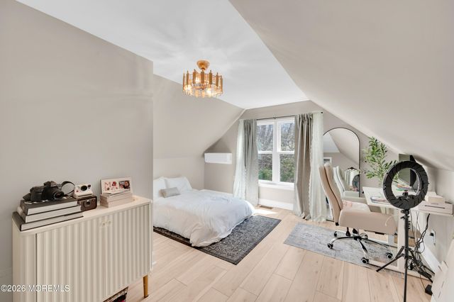 9 Lamp Post Court, Howell, NJ 07731