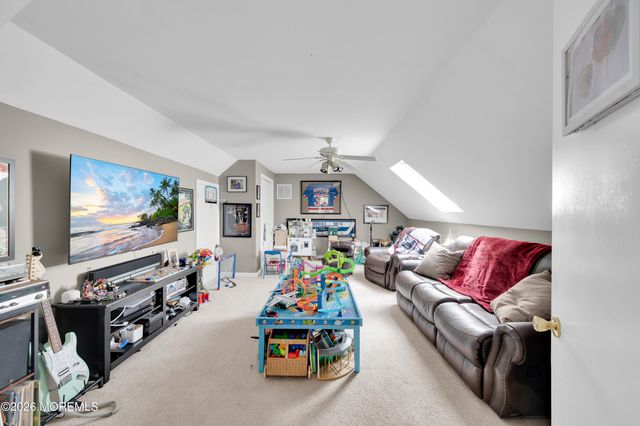 9 Lamp Post Court, Howell, NJ 07731