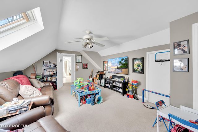 9 Lamp Post Court, Howell, NJ 07731