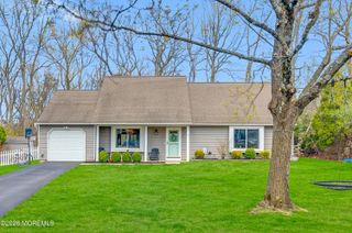 9 Lamp Post Court, Howell, NJ 07731