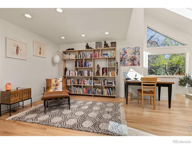 300 Oakwood Place, Boulder, CO 80304