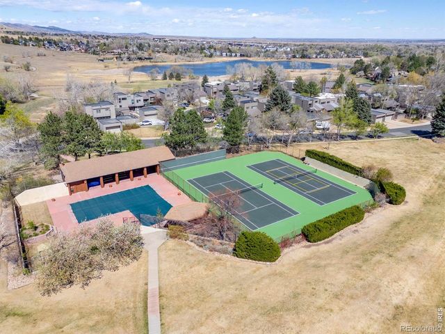 300 Oakwood Place, Boulder, CO 80304