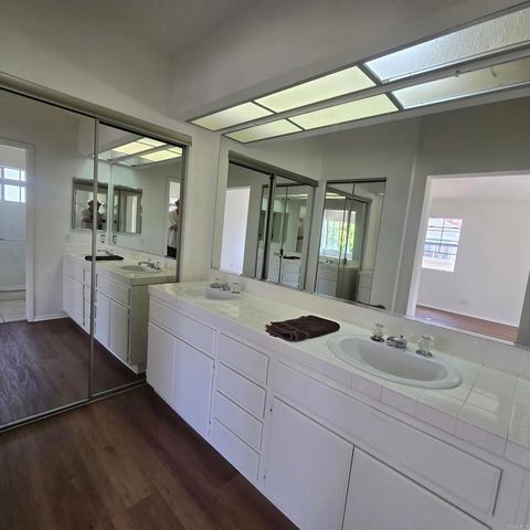 2313 Paseo Circulo, Tustin, CA 92782