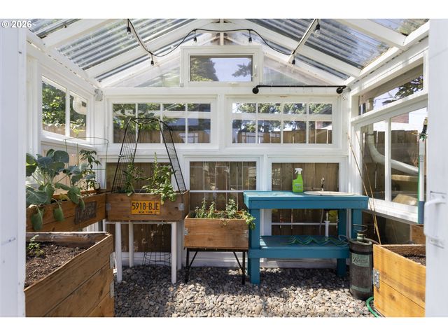 1609 Ne 72ND St, Vancouver, WA 98665