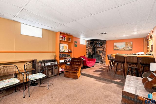 1408 S Summit Ave Avenue, Sioux Falls, SD 57105