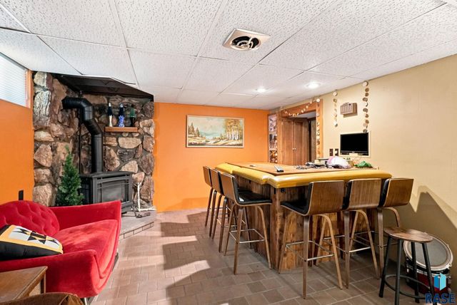 1408 S Summit Ave Avenue, Sioux Falls, SD 57105