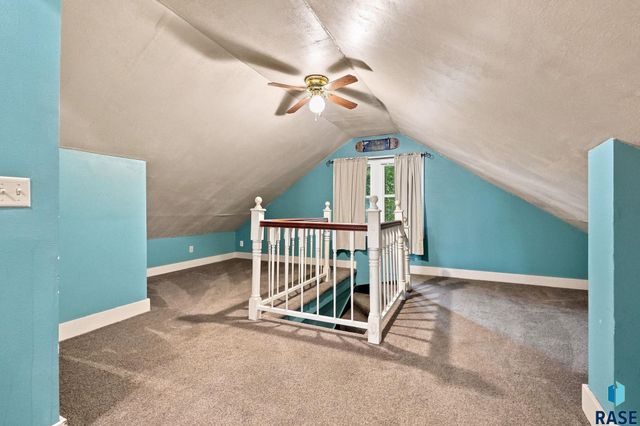 1408 S Summit Ave Avenue, Sioux Falls, SD 57105