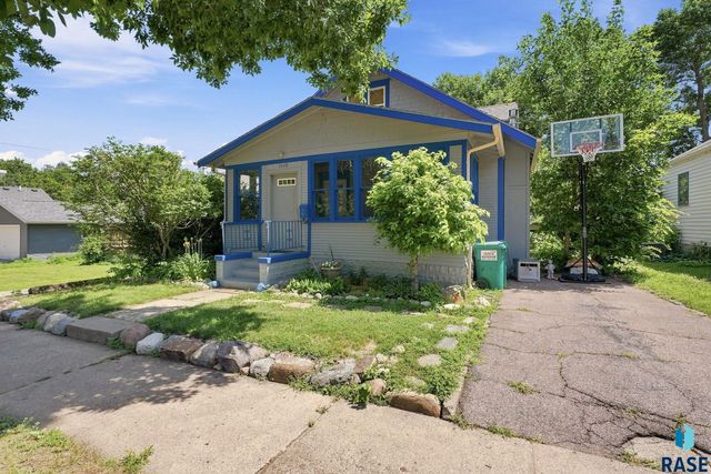1408 S Summit Ave Avenue, Sioux Falls, SD 57105