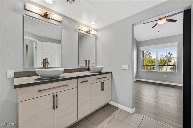 9975 Peace Way 2177, Las Vegas, NV 89147