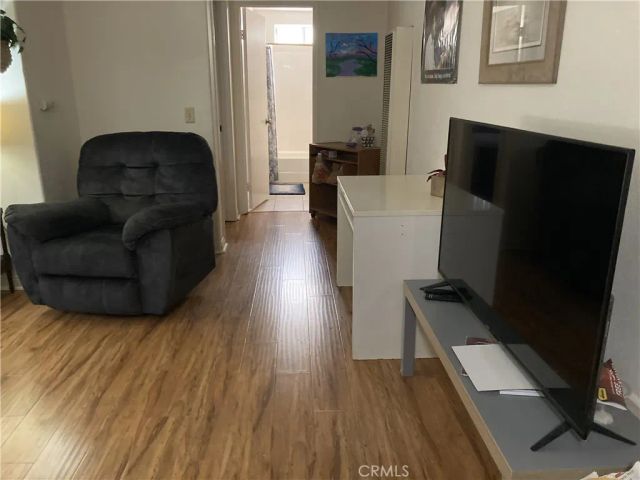 610 Olive Avenue, Huntington Beach, CA 92648