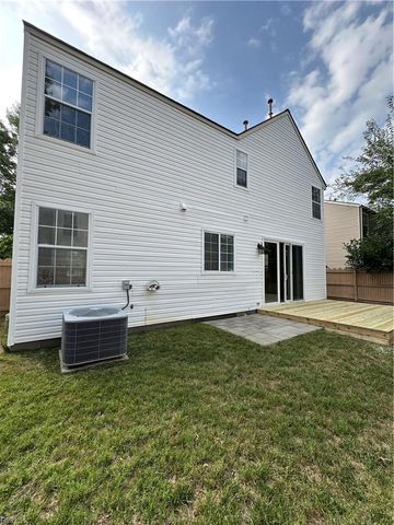 208 Oak Grove RN, Chesapeake, VA 23320