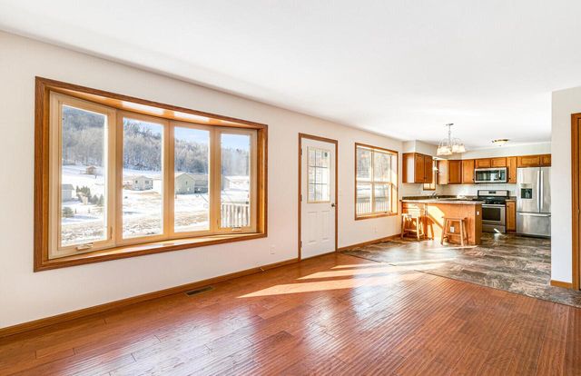 500 White Tail DRIVE, Stoddard, WI 54658