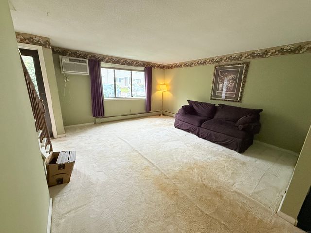 290 Meridian Street APT F, Groton, CT 06340