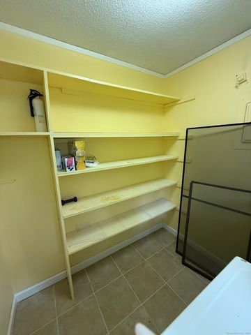 290 Meridian Street APT F, Groton, CT 06340