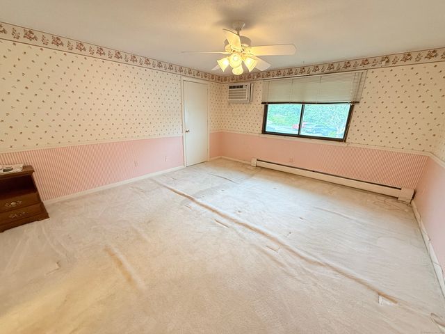 290 Meridian Street APT F, Groton, CT 06340