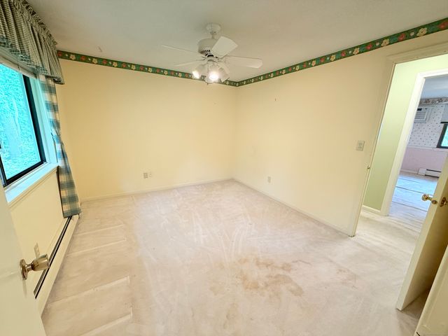 290 Meridian Street APT F, Groton, CT 06340