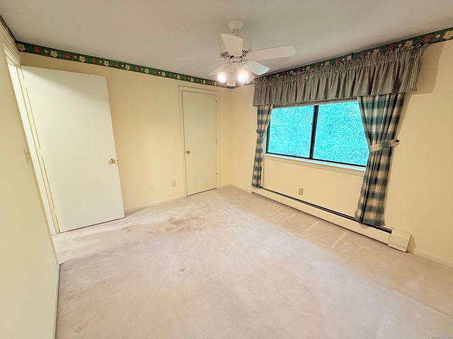290 Meridian Street APT F, Groton, CT 06340