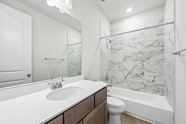 29756 Brushy Gables Drive, Magnolia, TX 77354