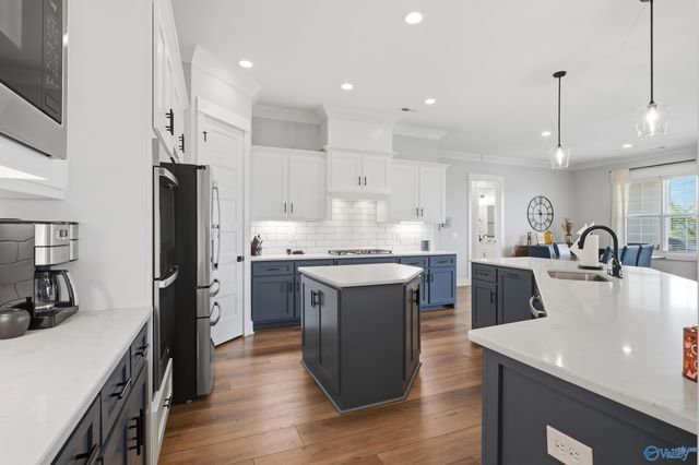 6306 Loring Loop NW, Huntsville, AL 35806