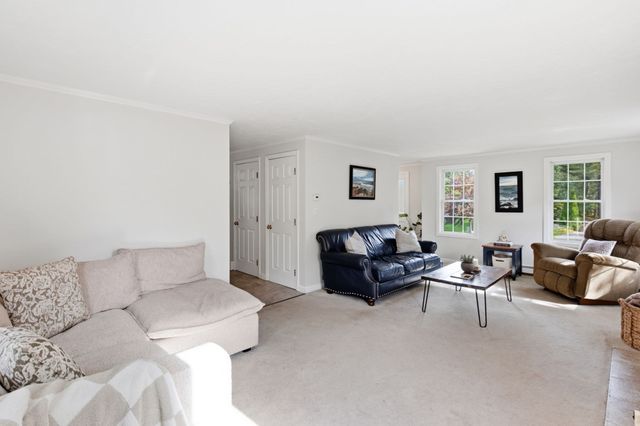 45 Wyndham Hill Dr, Plymouth, MA 02360