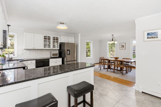 45 Wyndham Hill Dr, Plymouth, MA 02360