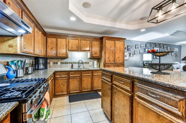 1608 Dabney Drive, Pasadena, TX 77502