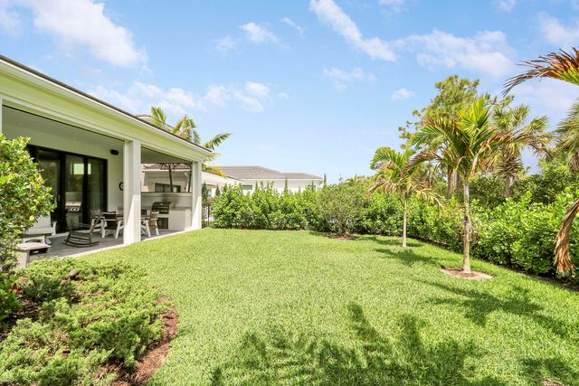 13242 Artisan Circle, Palm Beach Gardens, FL 33418