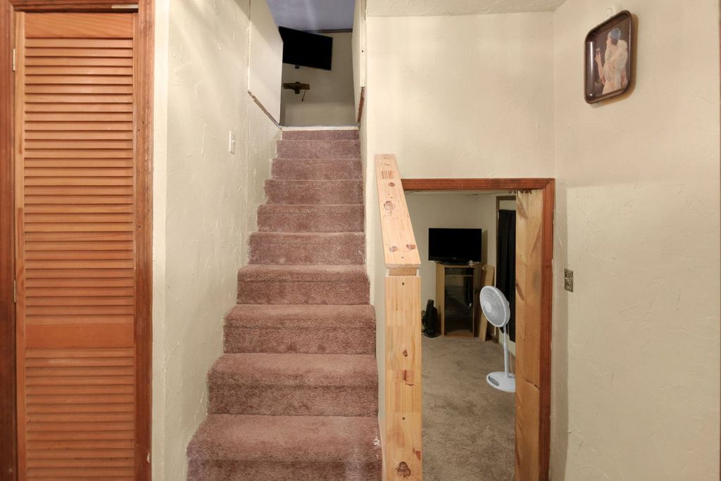 Image 23 of property listing at 811 S Lincoln Boulevard, Centralia, IL 62801